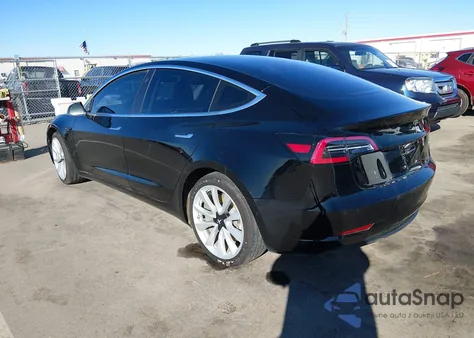 2018 Tesla Model 3 Long Range/Mid Range из США, поврежденный, VIN 5YJ3E1EA3JF050304